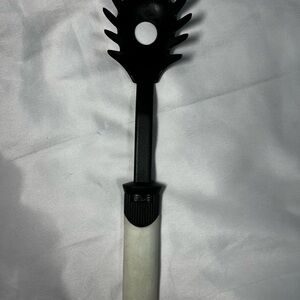 Vintage Ekco Spaghetti Pasta Fork White/Black  Fork Server Spoon Nylon